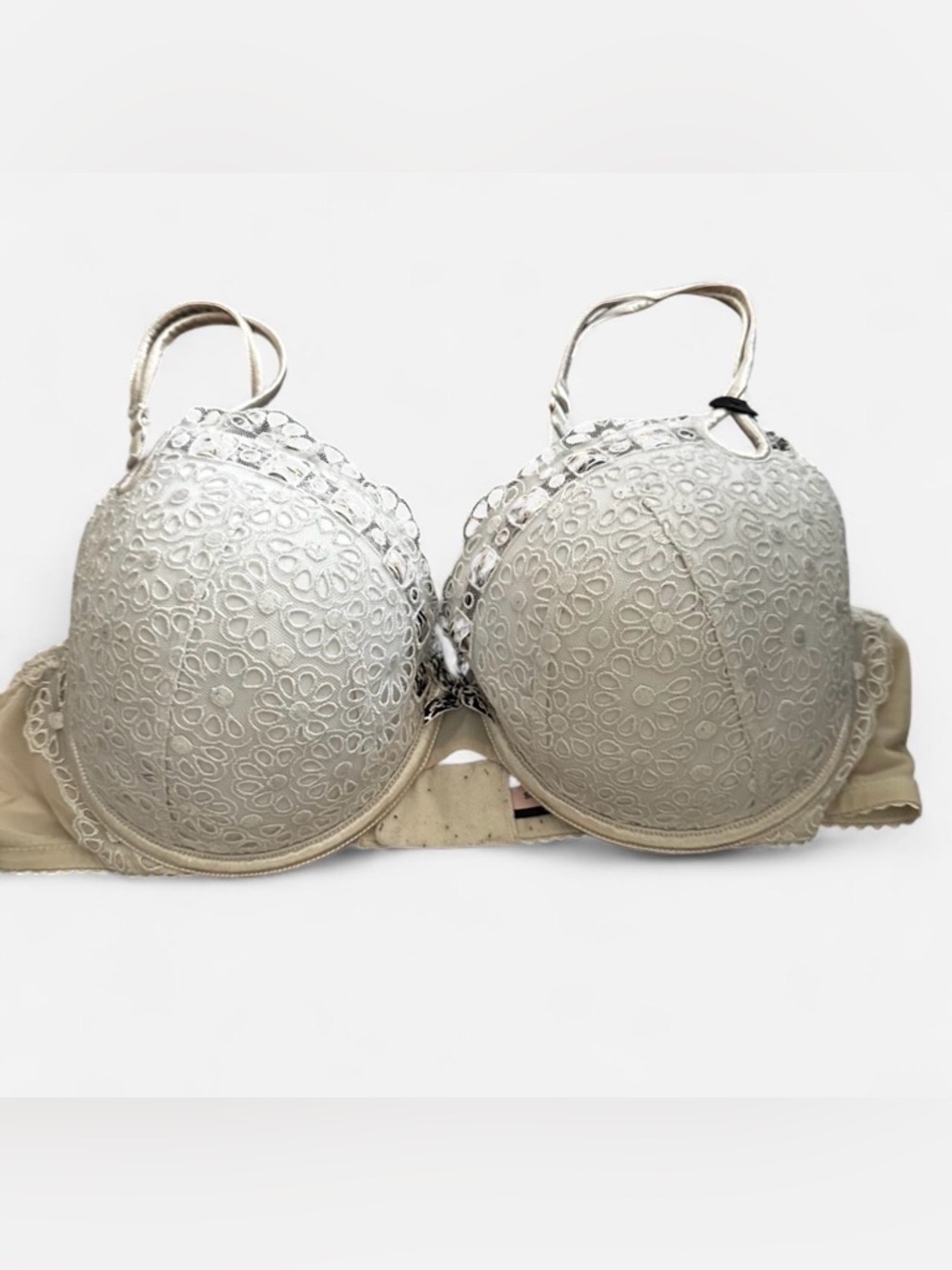 Victoria’s Secret White Lace Underwire Bra 38D